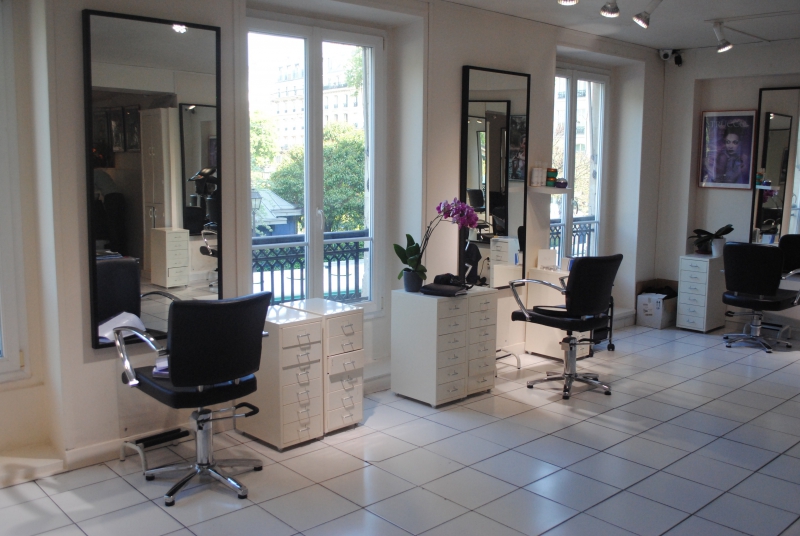 coiffure-MENTON-min_floor-home-office-property-living-room-room-781228-pxhere.com